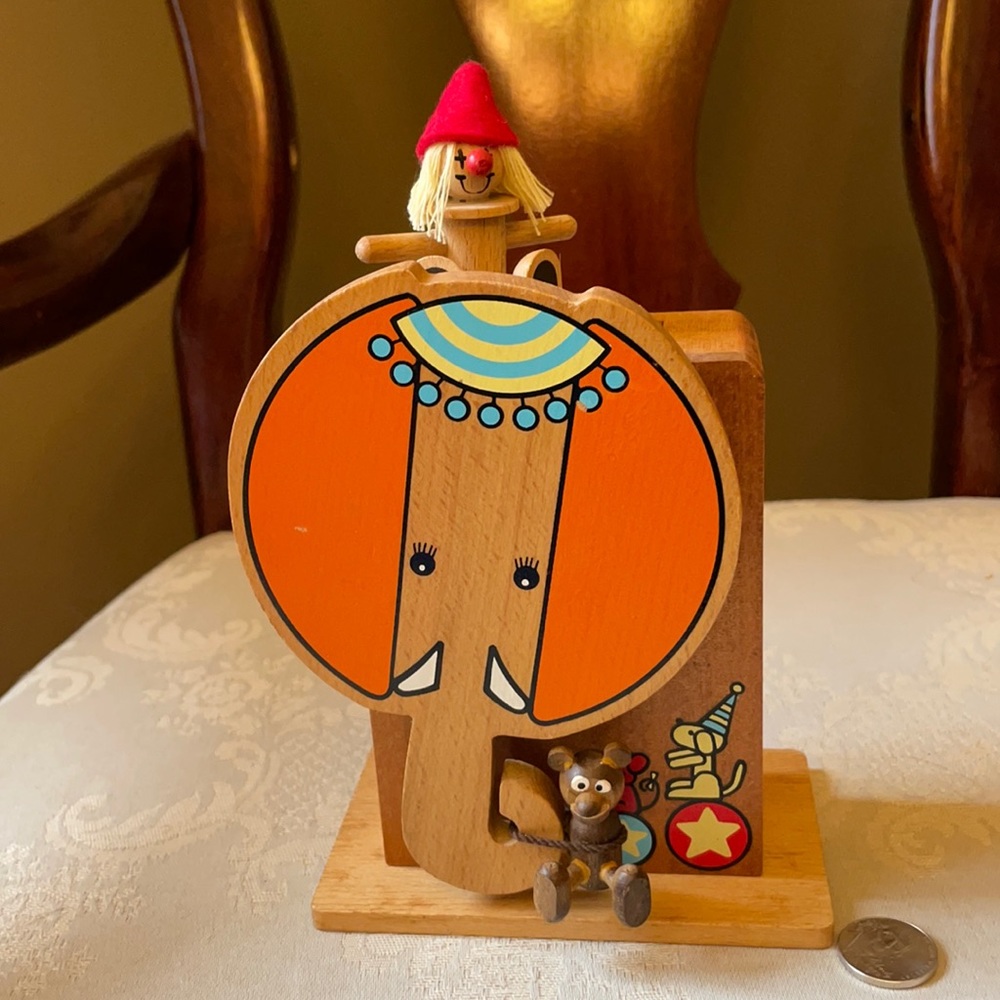 Vintage Schmid hand painted wooden elephant circus Pennies from Heaven bank